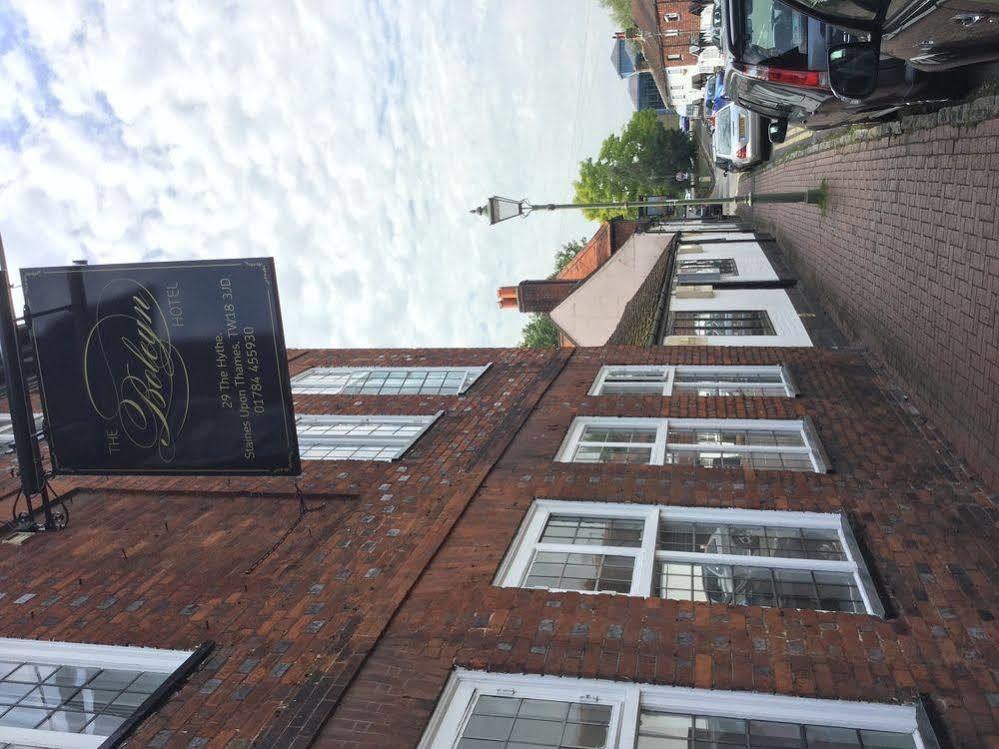 โรงแรมเดอะโบลีน Staines-upon-Thames ภายนอก รูปภาพ